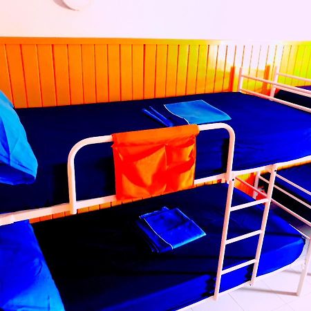 Larios Cool Hostel Málaga Buitenkant foto